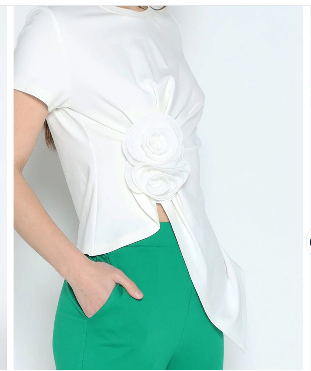 Blusa Flor Asimétrica