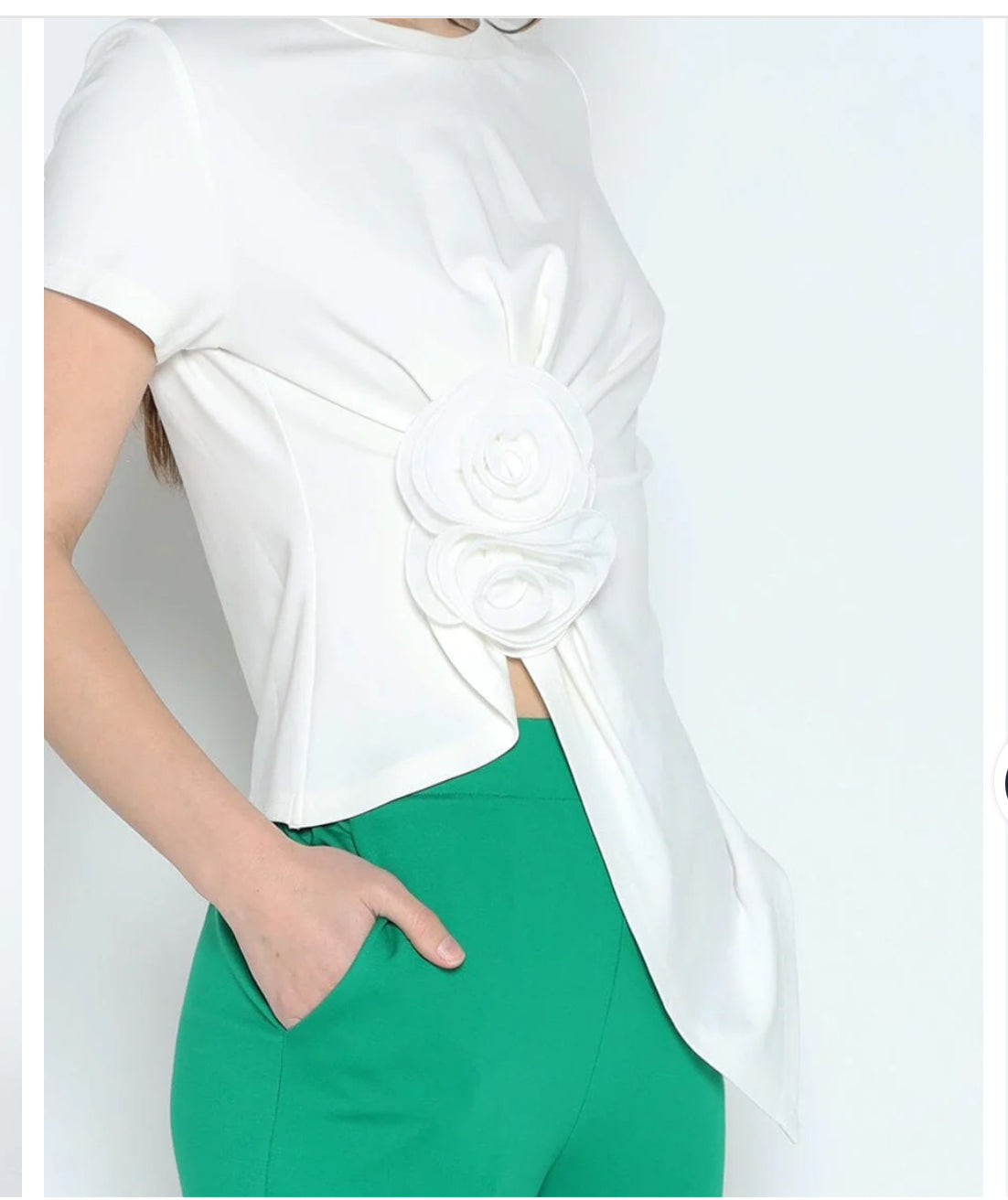 Blusa Flor Asimétrica